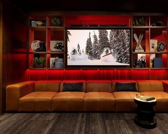 Valley View Double Queen: Mountain Serenity & Pool Access in Crested Butte - Crested Butte - Oleskelutila