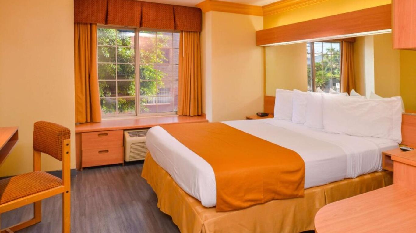 H3 Inn & Suites - Lax Airport - Los Angeles