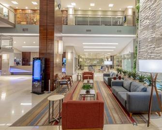 Hotel Deville Prime Cuiabá - קויאבה - לובי