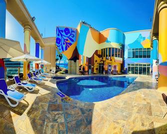 Oryx Hotel - Abu Dabi - Piscina