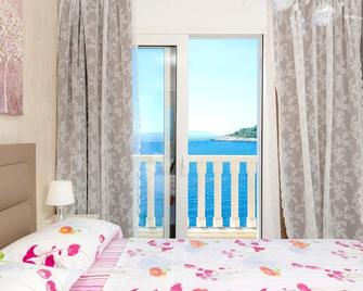 Apartments Mario Tudor - Milna (Hvar) - Bedroom