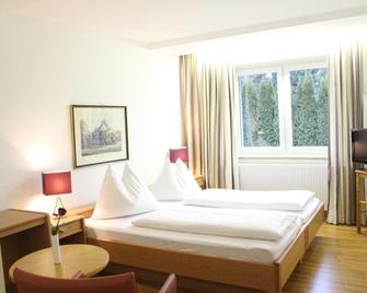 Hotel Alhartinger Hof - Leonding - Bedroom