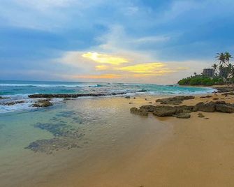 Ara Beach Resort Mirissa - Mirissa - Strand
