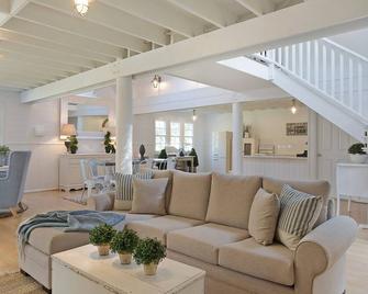 The Cottage - Kianga - Sala de estar