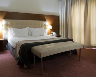 Silken Coliseum - סנטאנדר - חדר שינה