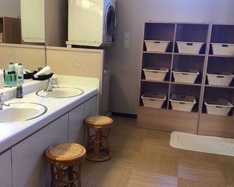 Hotel Route-Inn Honjo Ekiminami - Honjō - Bathroom