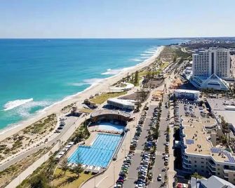 Scarborough & Absolutely Beachfront - Scarborough - Beach