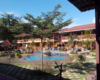 Purnama Beach Resort - Pangkor - Pool