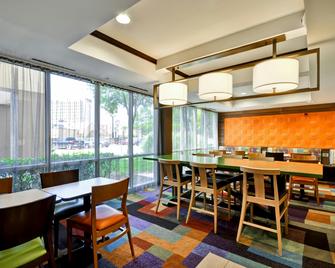 Fairfield Inn & Suites Dallas Medical/Market Center - Dallas - Restaurant