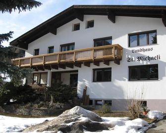 Landhaus St. Michaeli - Pettneu Am Arlberg - Bâtiment
