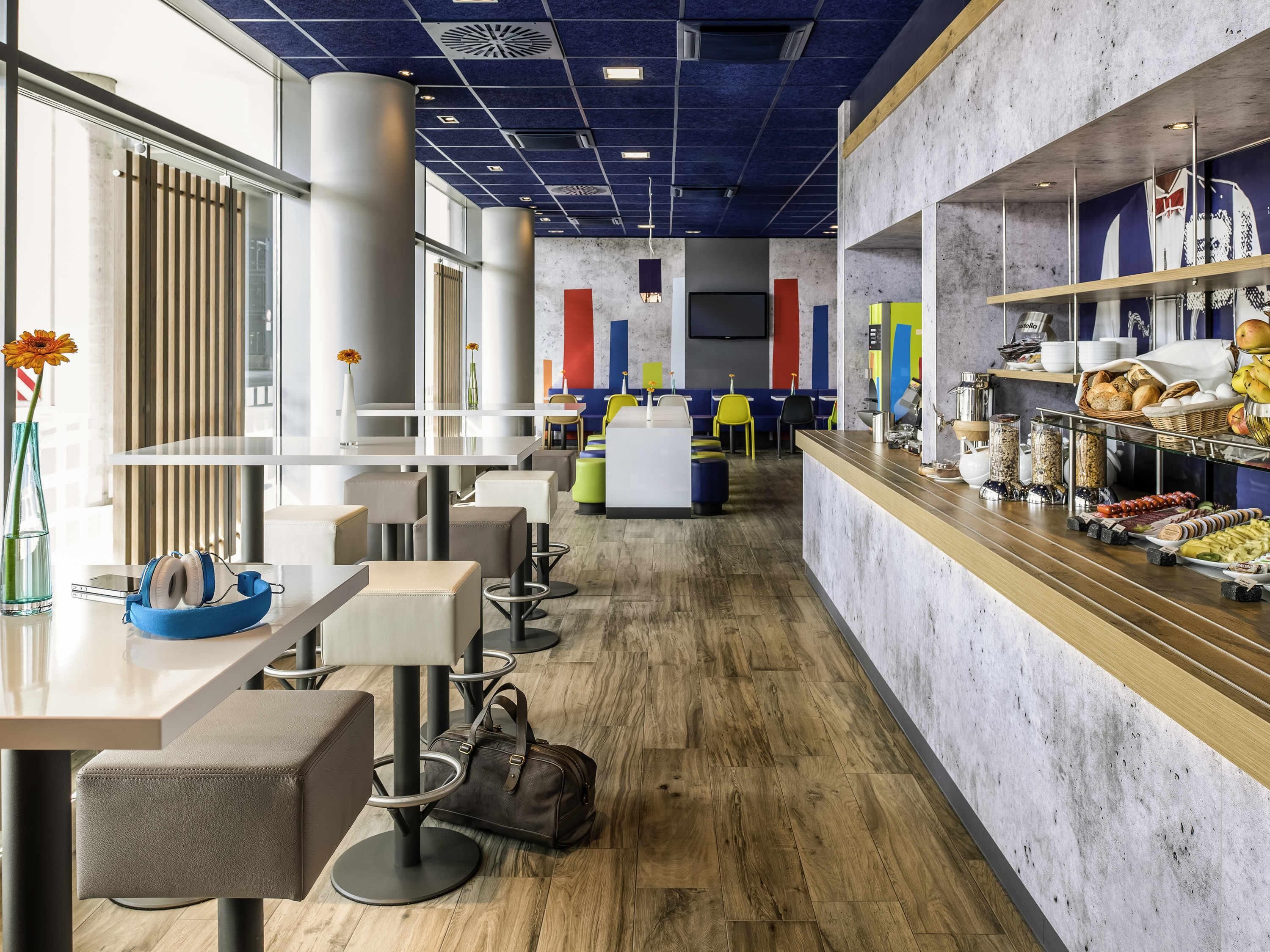 Ibis Budget Hannover Hauptbahnhof - Hannover - Dining room