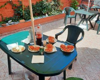 B&B Confine - Como - Patio