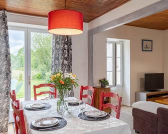 Maison calme terrasse et jardin - Challans - Jídelna