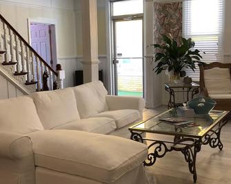 The Baxa Inn - Buckhannon - Sala de estar