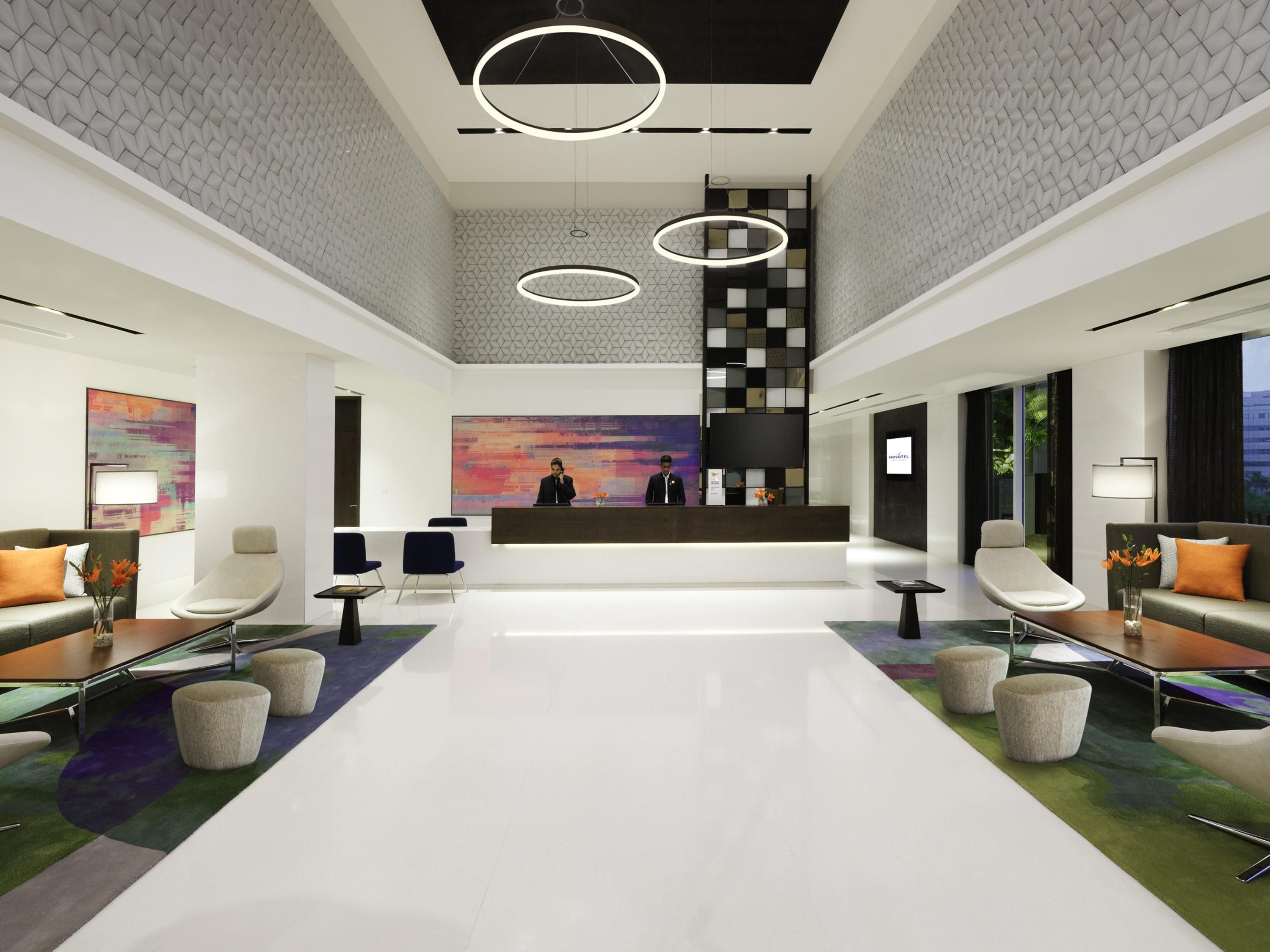 Novotel Kochi Infopark - Kochi - Front desk