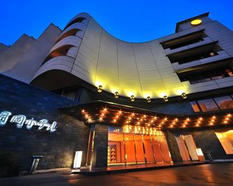 Senkeien Tsukioka Hotel - Kaminoyama - Edificio