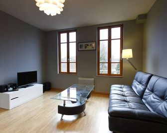Appart'Hôtel de la Tour - Troyes - Living room
