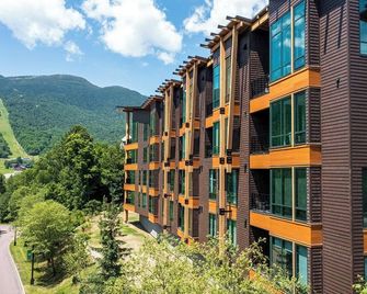 New Spruce Peak Tree House Unit Steps To - Stowe - Building