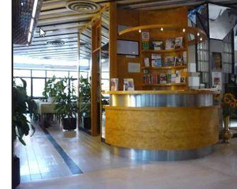 Hotel Montecarlo - Chianciano Terme - Recepció