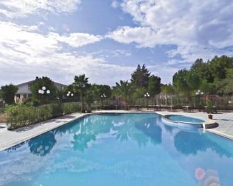 Hotel Parco Serrone - Corato - Pool