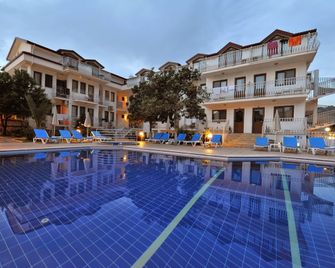 Unsal Hotel - Ölüdeniz - Pool