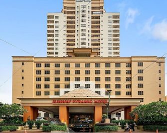 Raintree Resort suites at Bandar Sunway - פטאלינד ג'איה - בניין