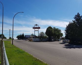 Hat Motel - Medicine Hat - Außenansicht