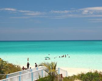 Hostal san Fernando - Morón - Beach