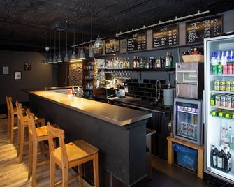 Patio Hostel - ברטיסלבה - בר