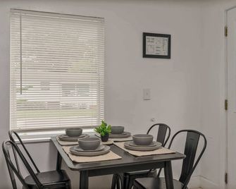 2 MI To Dt Orlando & Winter Park - Orlando - Dining room
