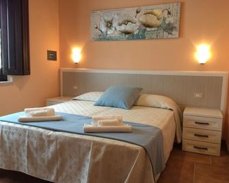 Agriturismo I Tre Ulivi - Paternopoli - Bedroom