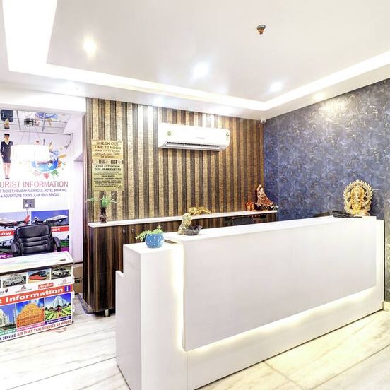 Hotel Emporio Dx - New Delhi Railway Station - Paharganj image 1