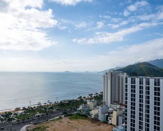 Flc Sea Tower Quy Nhon - Charming House - Qui Nhon - Dining room