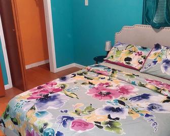 Cozydelightful Near Ubs Arena, Jfk, Laguardia Airport. - Queens - Bedroom