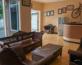 Hotel O Jatimas - Pangkalpinang - Lobby