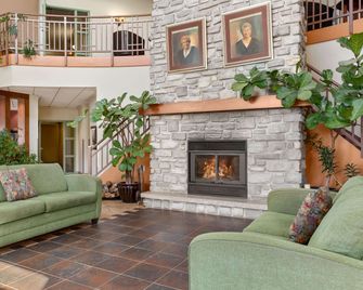 Days Inn by Wyndham Montmagny - Montmagny - Lobby