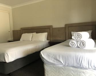Hervey Bay Motel - Hervey Bay - Bedroom