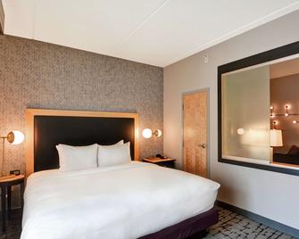 DoubleTree by Hilton Hotel Baton Rouge - Baton Rouge - Bedroom