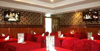 Royal Falcon Hotel - דובאי - מסעדה