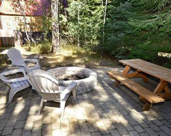Hubbard Cabin by Casago Mccall - Donerightmanagement - McCall - Patio