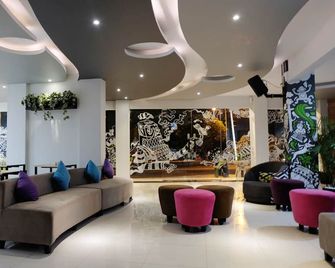 Fizz Hotel Lombok - Mataram - Lounge
