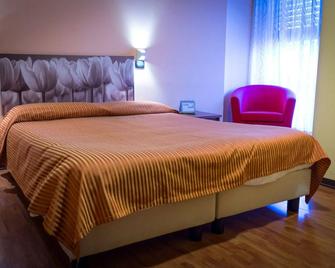 Hotel & Apartments Rinaldo - Borgomanero - Chambre