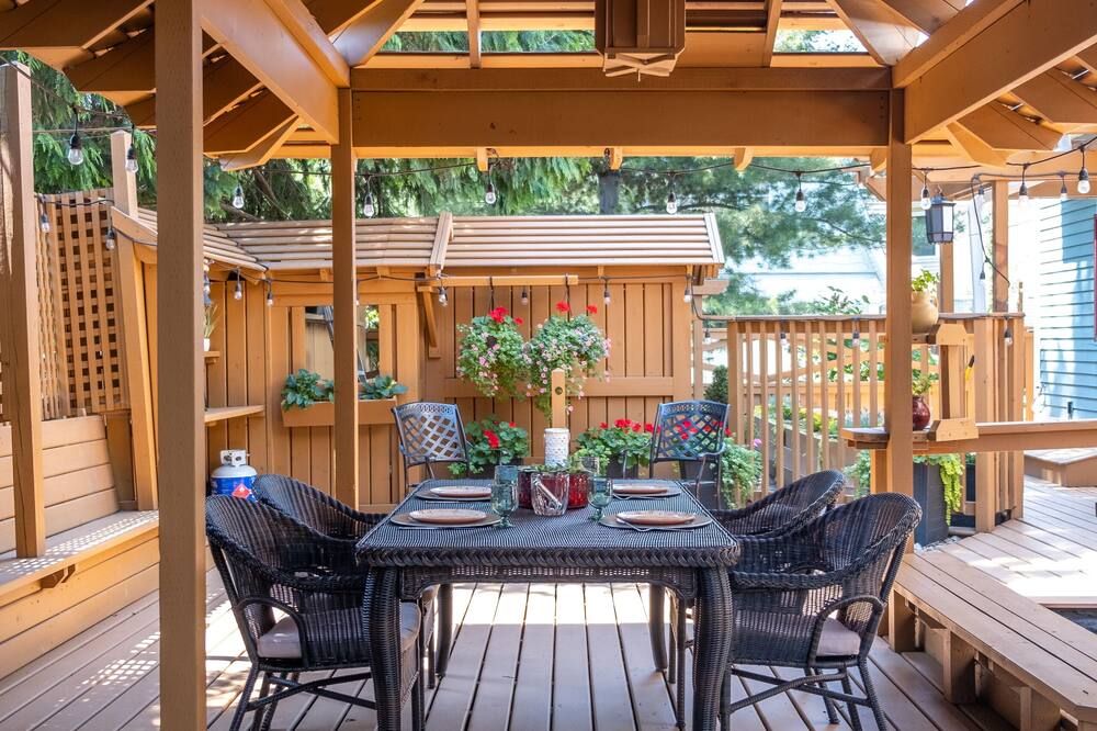 Chatham House Kelowna Bed & Breakfast - קלונה - פטיו