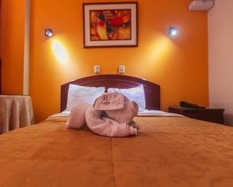 Hotel Plaza Trujillo - Trujillo - Schlafzimmer