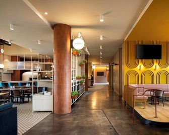 Alt Hotel Ottawa Airport - Ottawa - Bar
