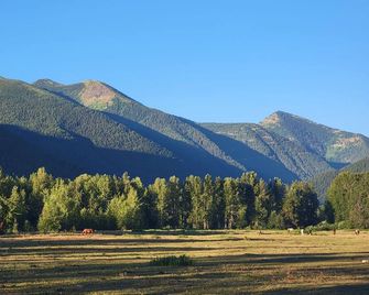 Bear Creek Ranch Bed & Breakfast - East Glacier Park - Vista esterna