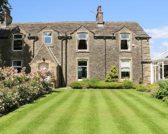 Manor House - Accrington - Building
