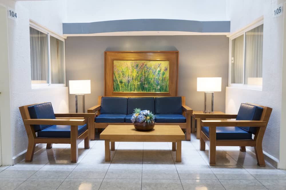 Hotel Qualitel Plus - מורליה - סלון