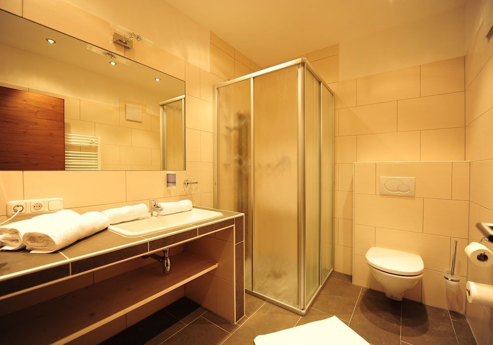 هوتل جاستهوف تسوم شفانين