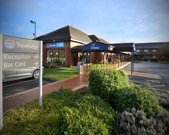 Travelodge Phoenix Park - Dublin - Building